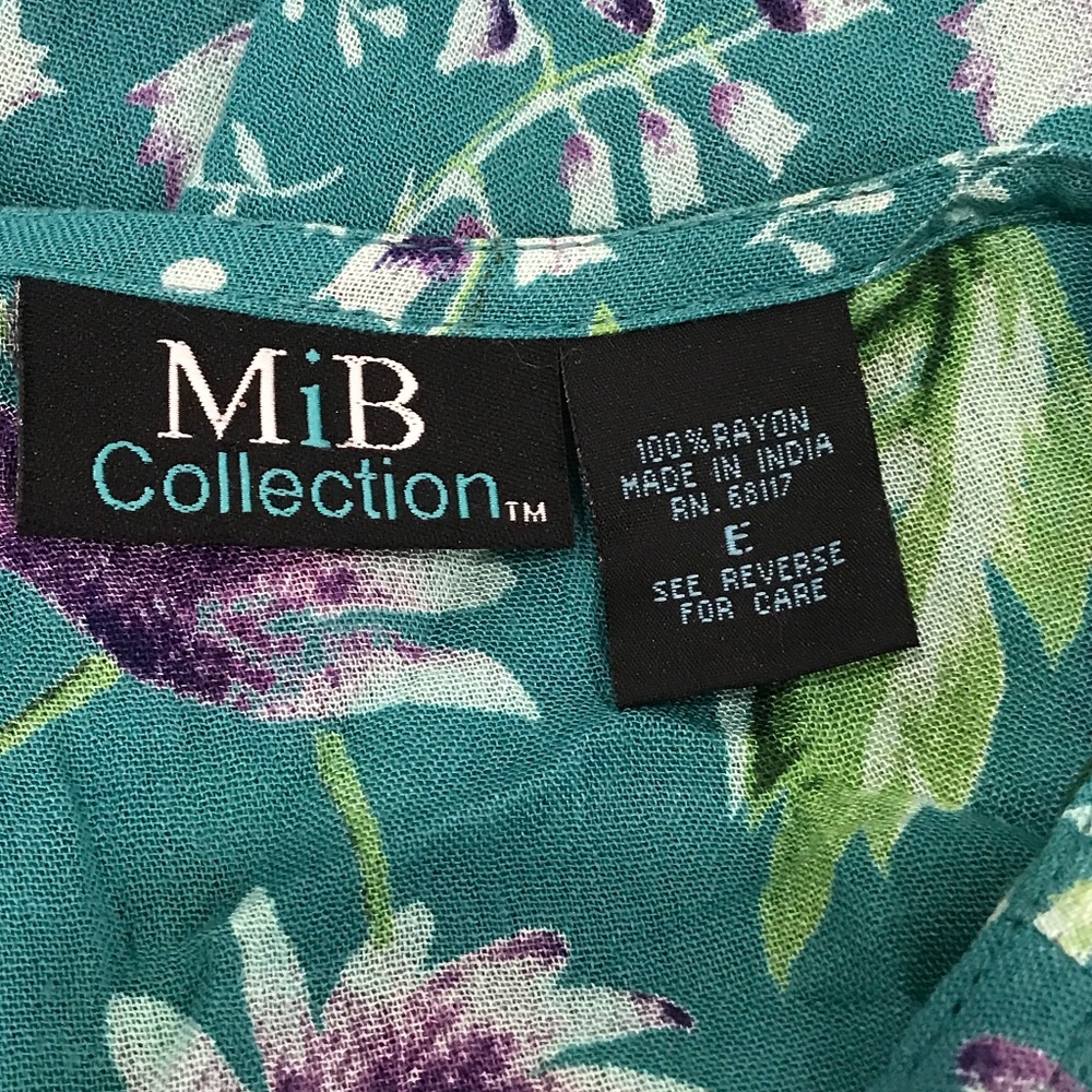 M.i.B Collection - Picture 4 of 5